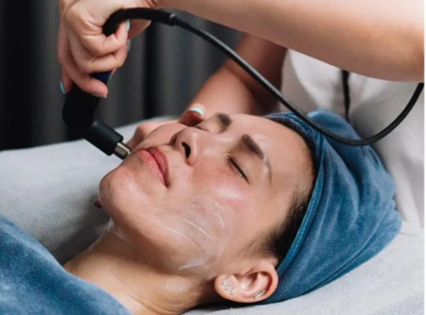 Indiba Double Chin Treatment 15